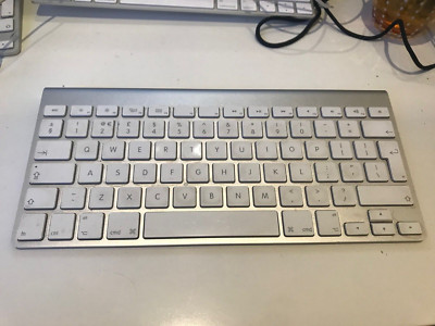 Apple Wireless Keyboard Layout Model No. A1314