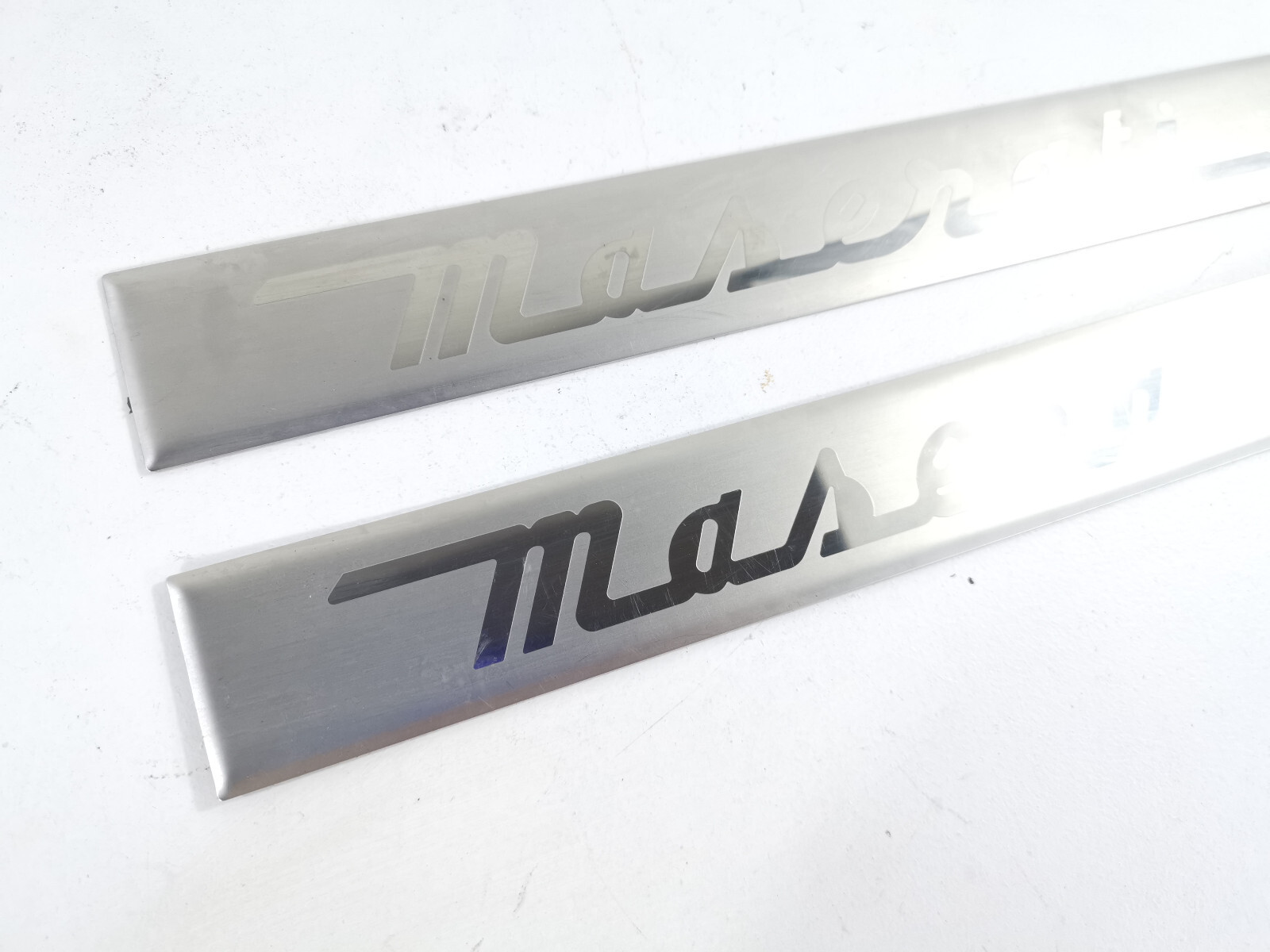 2014-2017 MASERATI Quattroporte REAR R/L DOOR SILL SCUFF STEP PLATE SET X2 OEM.