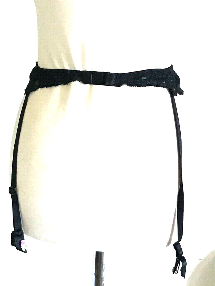 Betsey Johnson Lingerie, Garter Belt, Sexy Black Rose Wasp Waist Undergarment — 第 3/4 张图片