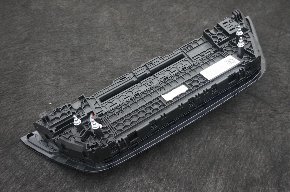 Panel de ajuste de radio y climatización de aire acondicionado 6411734886 BMW M550I xDrive G30 2020-23 Foto 4 de 4