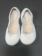 Bloch White Leather Ballet Flats Round Toe Girl  s /Youth Size 33 USA 1.5 - 2