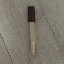 Hourglass Concealer