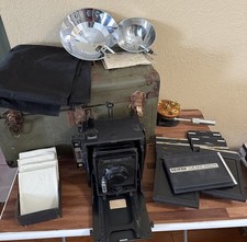 Antique Folmer Graflex Graphic Camera w/ Film Holders Wooden Tripod Case Kit