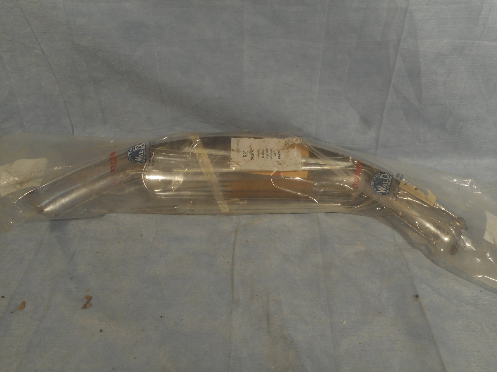 New Pair of Wald Chrome Bike Fenders No. 926, 26 or 24" w/Br