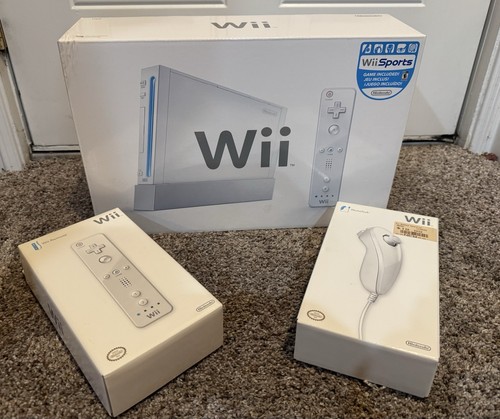 Nintendo Wii Sports Weiß Konsole Wii System Bundle Extra Remote und Nunchuk Neu in OVP