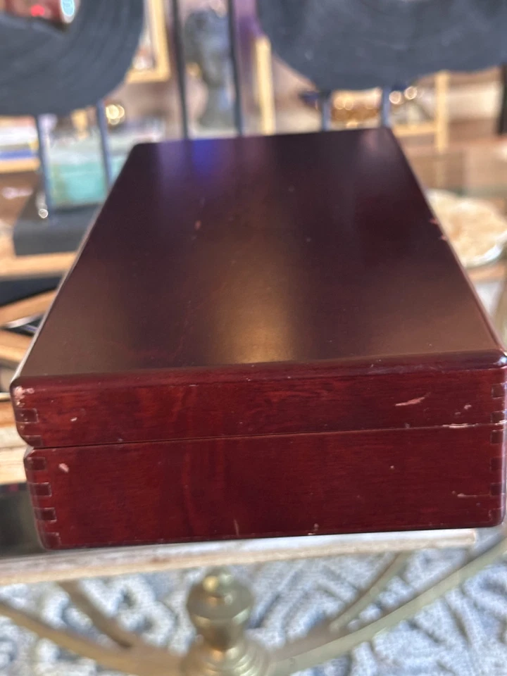 Reloj Bulova de madera vintage para hombre joyero soporte contenedor de almacenamiento forro satinado Foto 3 de 4