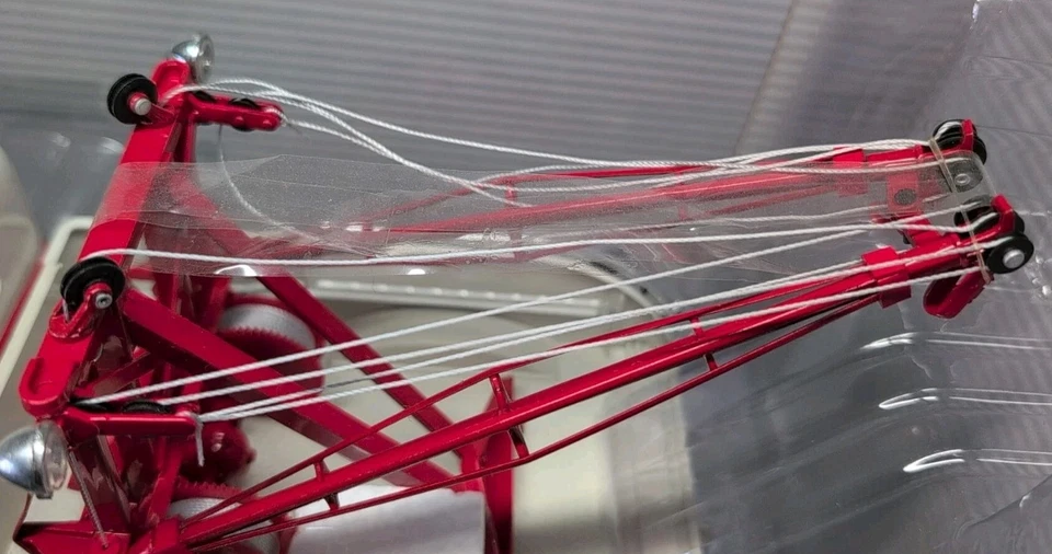 DCP Highway 61 1941 Ford Wrecker Service Truck Red/White #50344 1/16 - Image 2 of 4