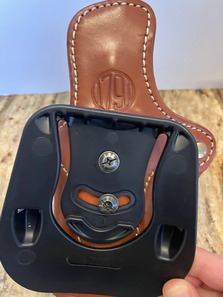 1791 Gunleather Optics Ready 2.4 Paddle Holster Brown - Image 2 of 4