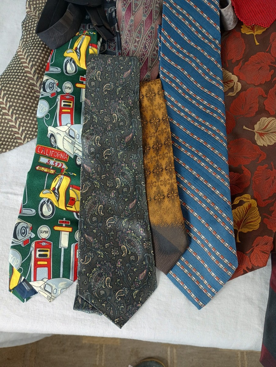 23+ Lot of Men’s Neckties Mixed Brands /Material Fun Prints Mostly Older View 6