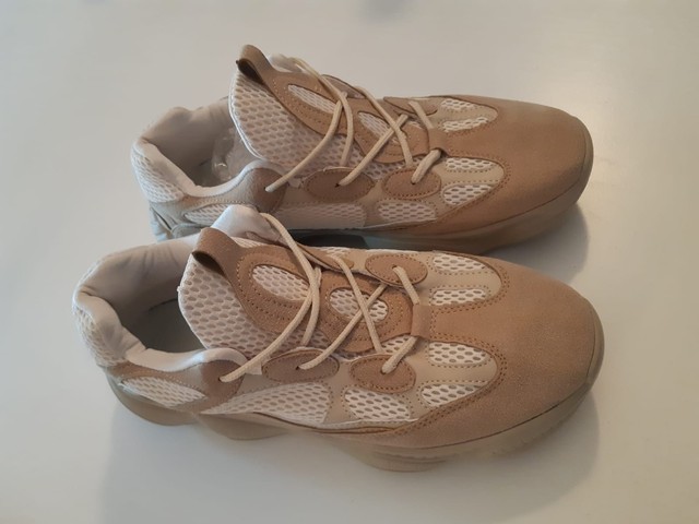 adidas yeezy 500 punta metallo