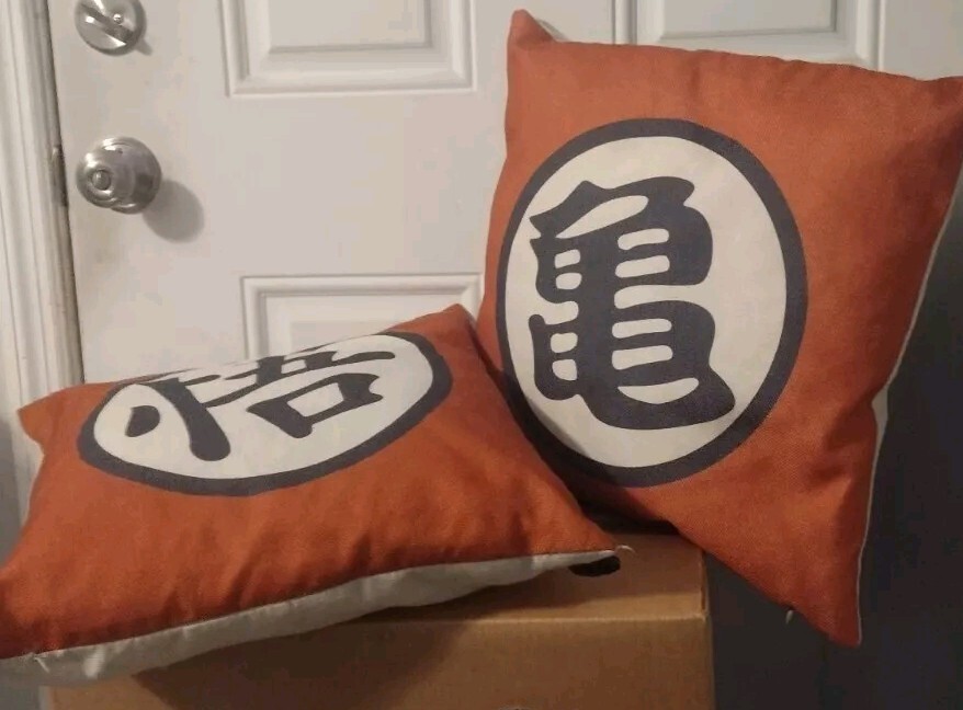 Linen Dragonball Master Roshi's kame kanji 16x16 Square Pillow Set