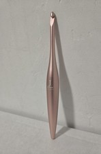 FURLS - Blush Matte Streamline Metal Crochet Hook 6.0mm J Rose Gold - New