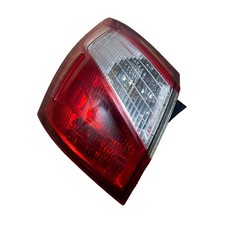 08-13 Nissan Qashqai Mk1 Fl Suv 5 Door REAR/TAIL LIGHT ON BODY PASSENGER SIDE