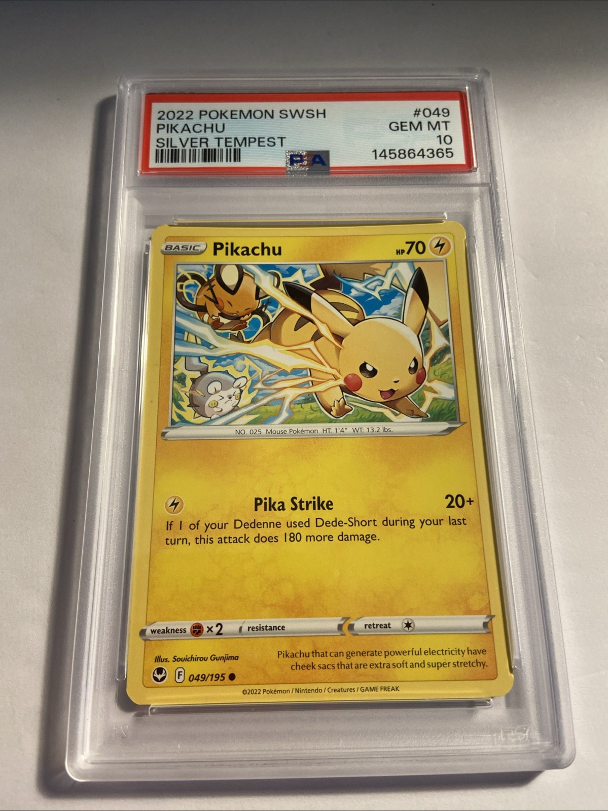 Pokémon Pikachu TCG Silver Tempest Card 049/195 Psa 10
