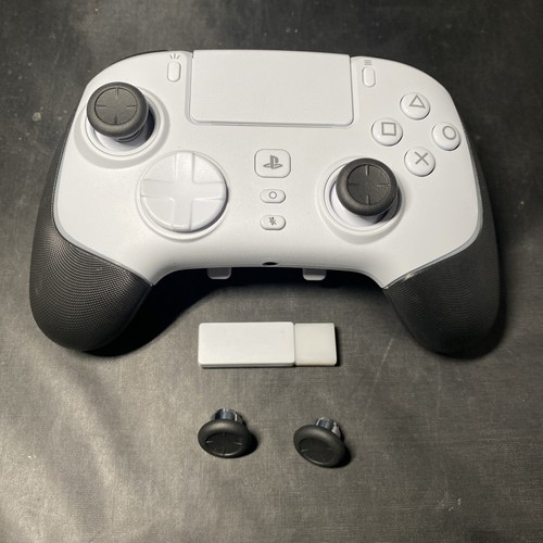 Razer Wolverine V2 Pro Wireless Controller for Sony PlayStation 5 - White
