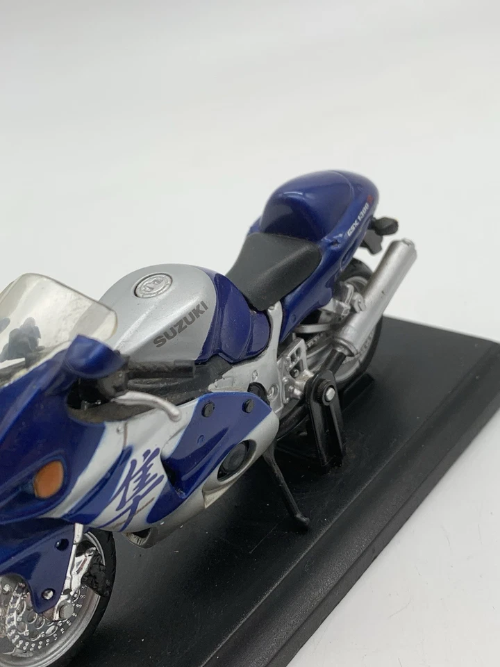 Suzuki GSX 1300R Hayabusa 1:24 Motorrad- Modell - Bild 3 von 4