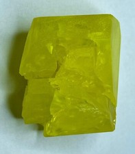 Zolfo, spettacolare cristallo isolato di cm 8,6x5,5 ,  Sicilia