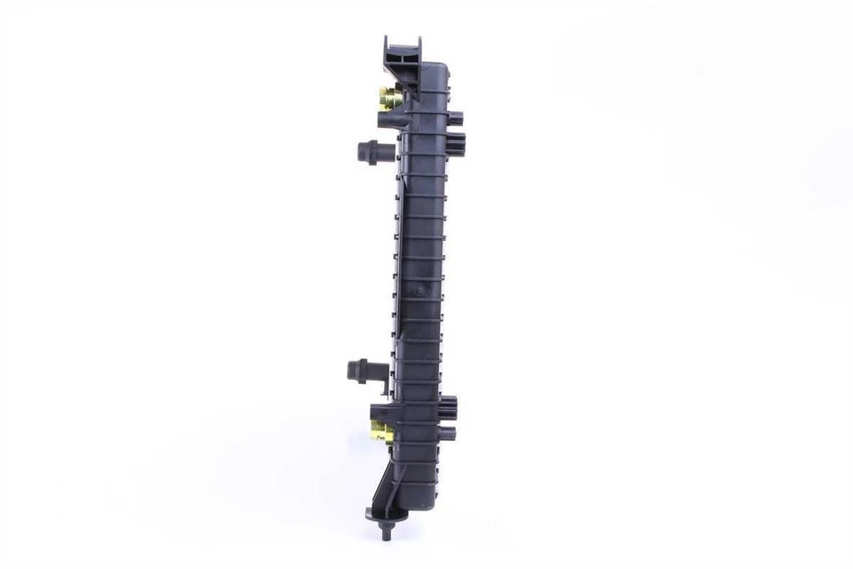 Radiador compatible con Audi A4 A4 Quattro 2002-2006 NISSENS NORTH AMERICA INC. Foto 2 de 4