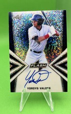 2019 Leaf Flash #BA-YV1 Yordys Valdes Blue Sparkle Auto RC 17/35