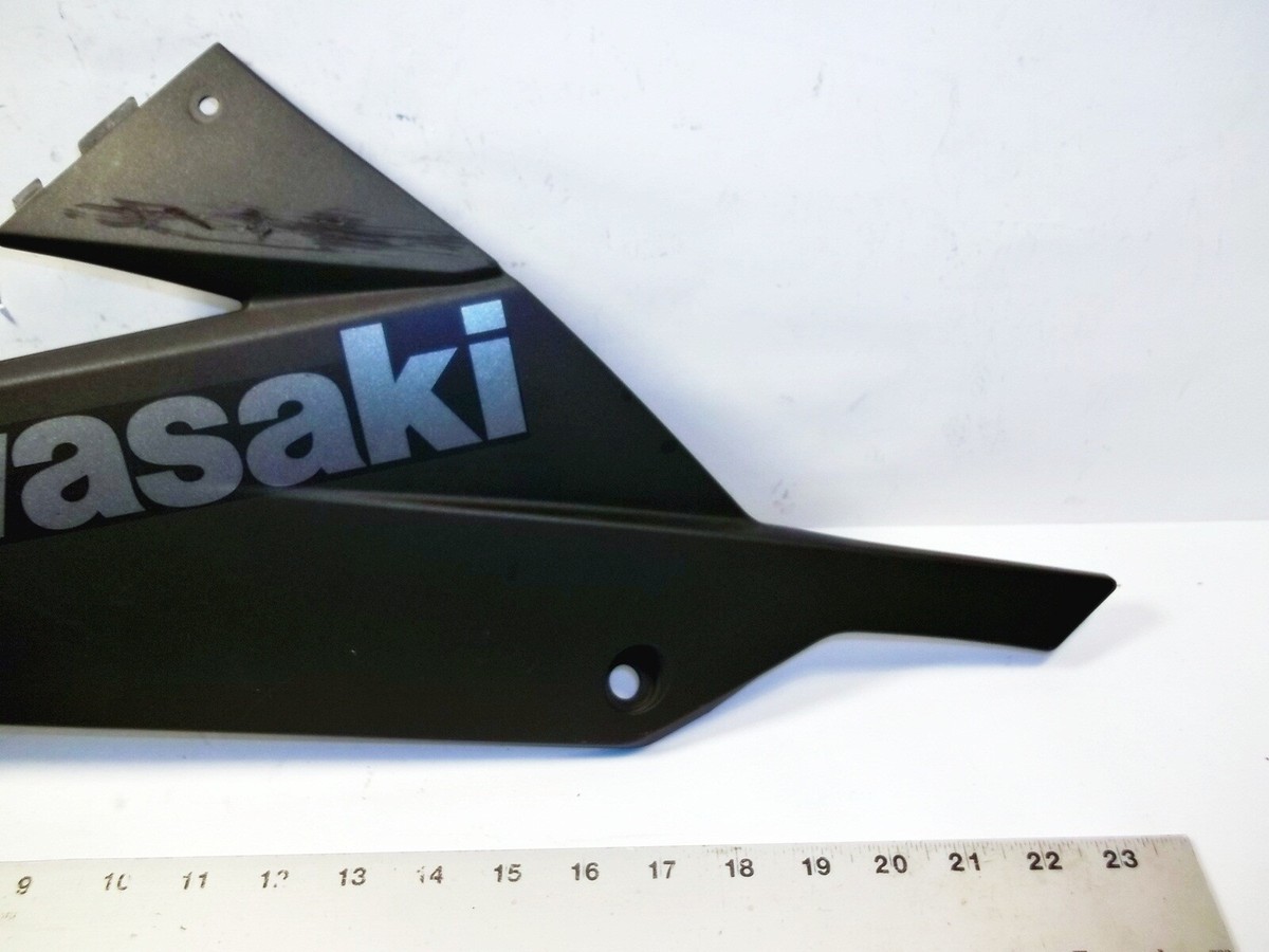サーニャ　スリーブ KAWASAKI EX300 ABS NINJA LEFT LOWER COWLING 55055-5299-18T