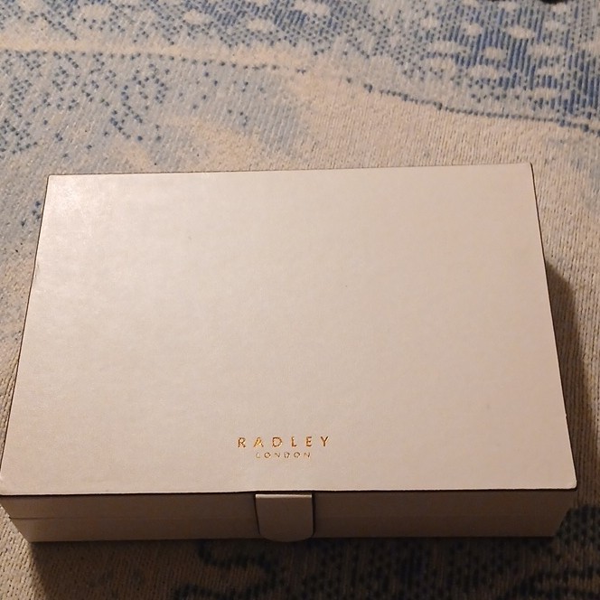 Radley London White Faux Leather Lined Jewelry Box for Rings & Earrings 25+
