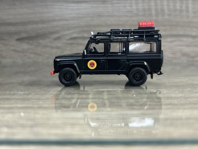 Land Rover Defender 110, Black - Mini GT MGT00158/48 - 1/64 scale