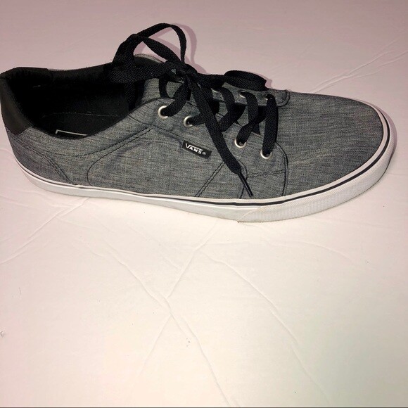 mens vans bishop