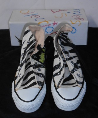kids zebra converse