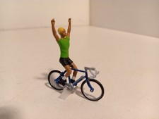 Norev Jet Car Cycliste vert sur velo bleu N°41 Tour de France 1/43 N+B