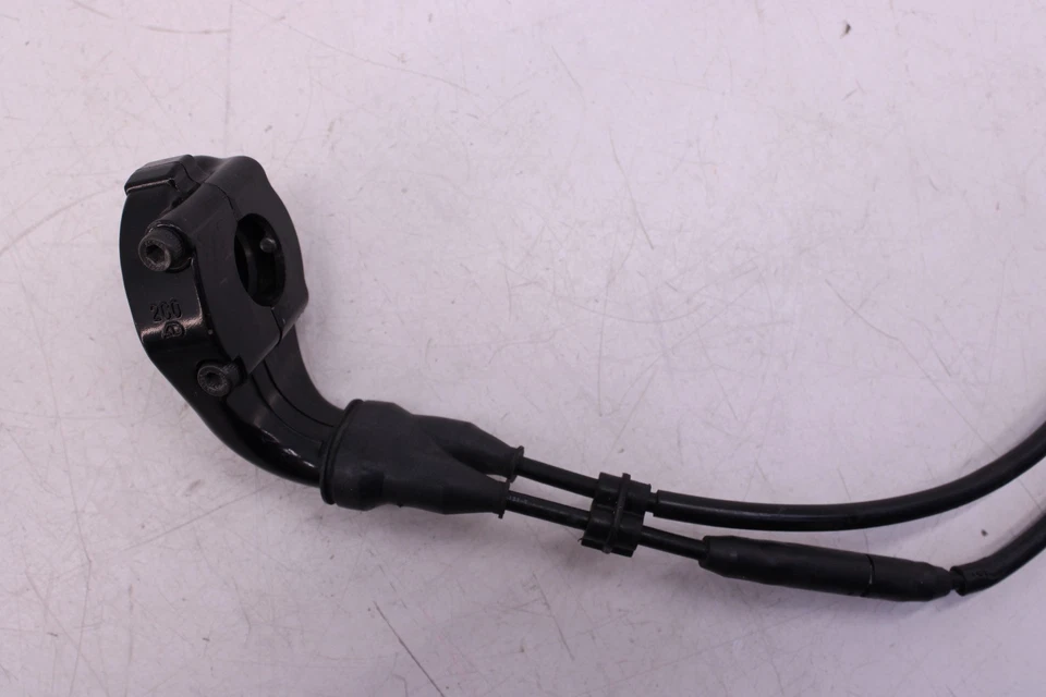 06-20 YAMAHA YZF R6 THROTTLE CABLE LINE HOUSING GUIDE - Image 2 of 4