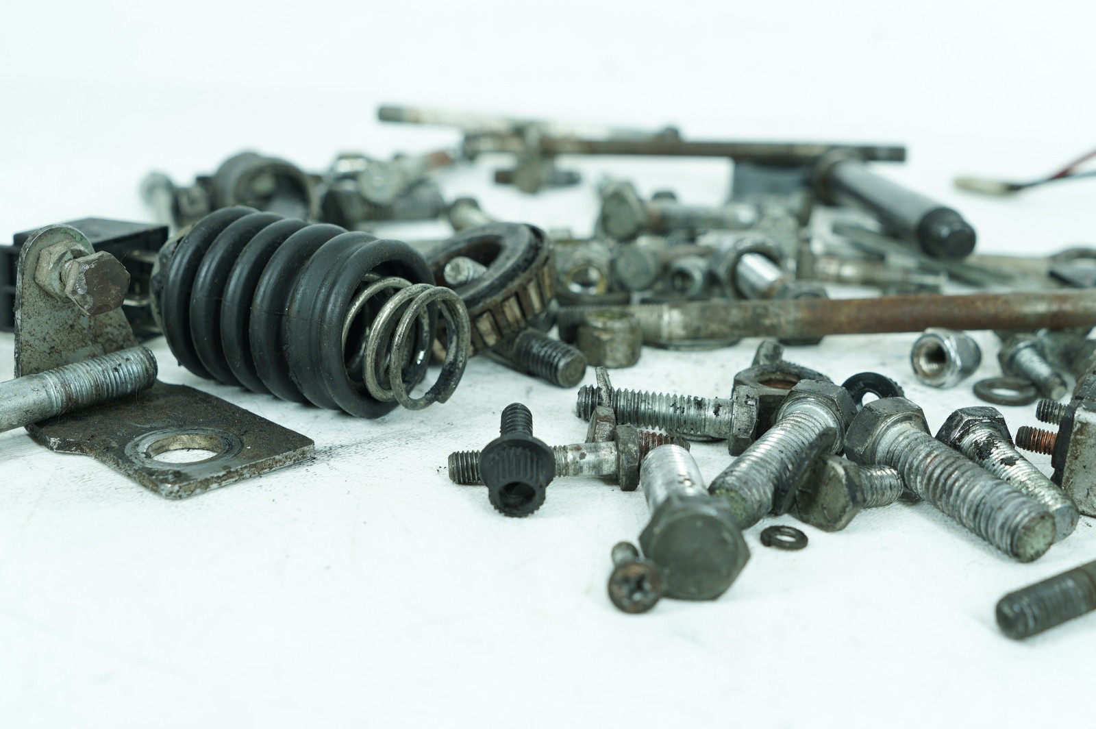 1980 Harley Sportster XLH883 OEM Hardware Bolts Nuts & Brackets