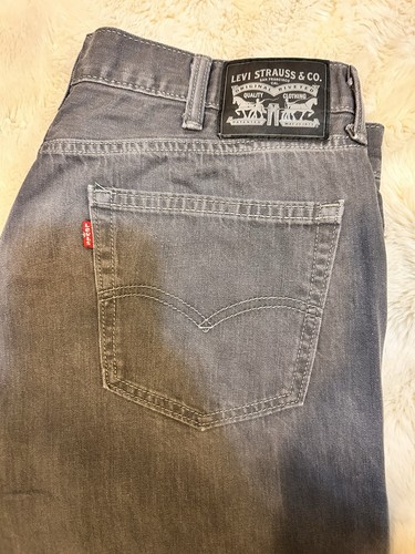Levi Strauss & Co Men's Gray Straight Leg Regular Fit Denim Jeans Button Fly