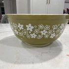Vintage Pyrex 403 Green Spring Blossom Crazy Daisy 2 1/2 Quart Mixing Bowl
