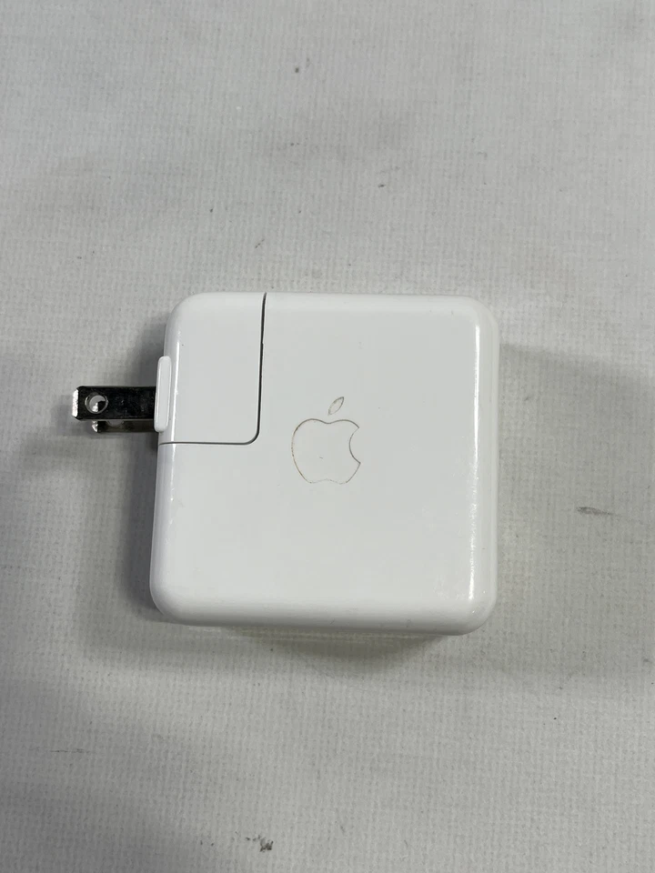 Apple USB Power Adapter EUC - Image 2 of 4