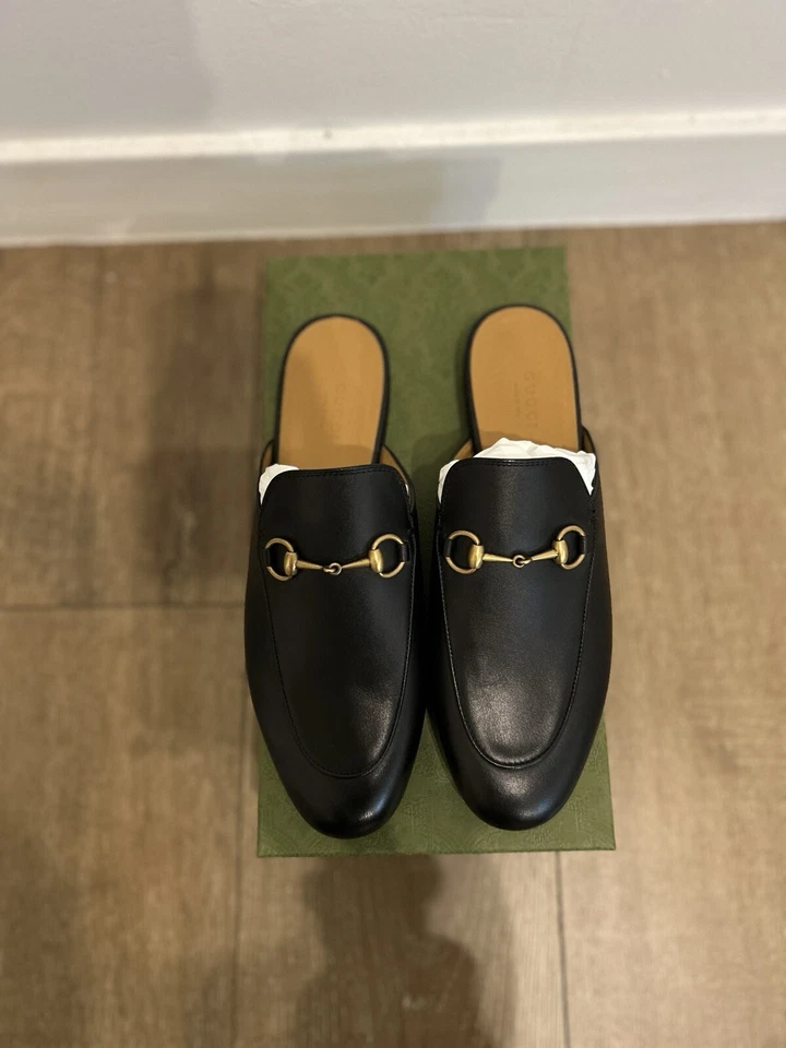 Chinelo Feminino Gucci Couro Preto Princeton (Tamanho 8) - Nunca Usado 