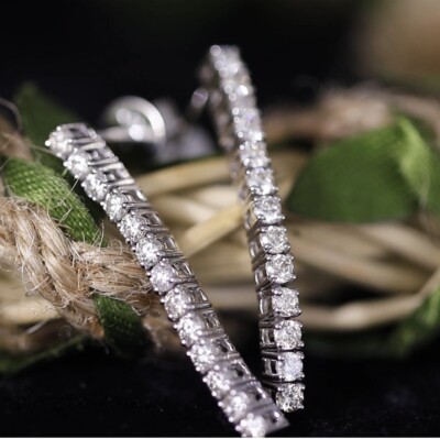 1ct Diamant Ohrringe in 18kt Weißgold 1ct lang Tennis Ohrstecker Swiss Luxus