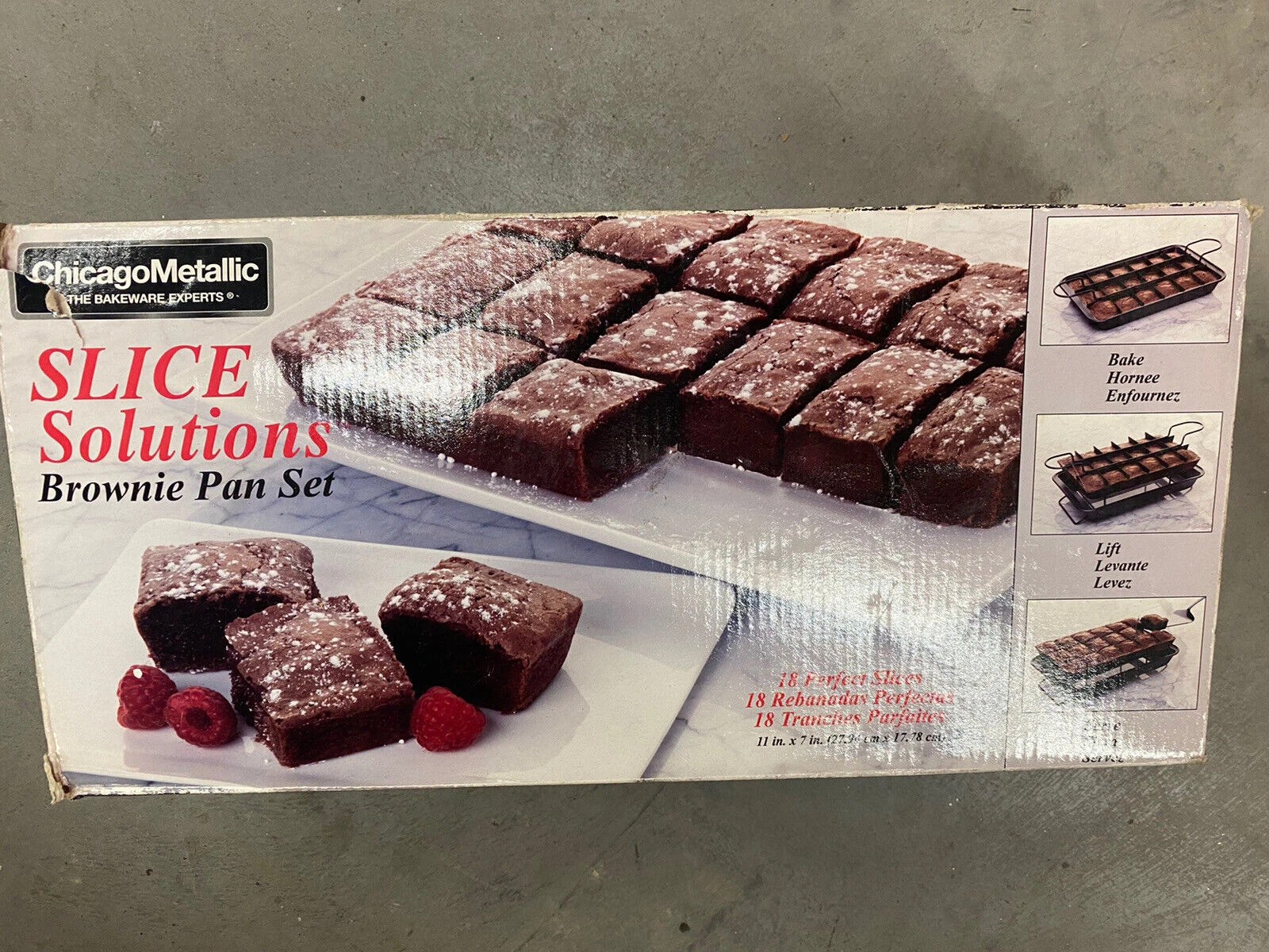 New Chicago Metallic Slice Solutions 11" X 7" Brownie Cake Pan Set Non-Stick