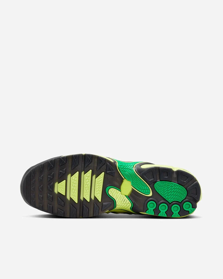 Nike Air Max Plus Drift Shoes Lemon Twist Black FD4290-700 Nike Air Max Plus Drift Shoes Lemon Twist Black FD4290-700