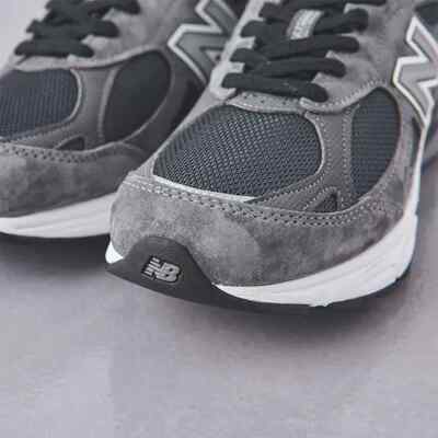 Size 9.5 - United Arrows x New Balance 990v3 Made in USA Dark Grey