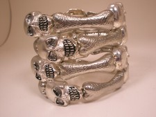 Skulls  Bones Beads Halloween Costume Vintage Metal  Elastic Bracelet