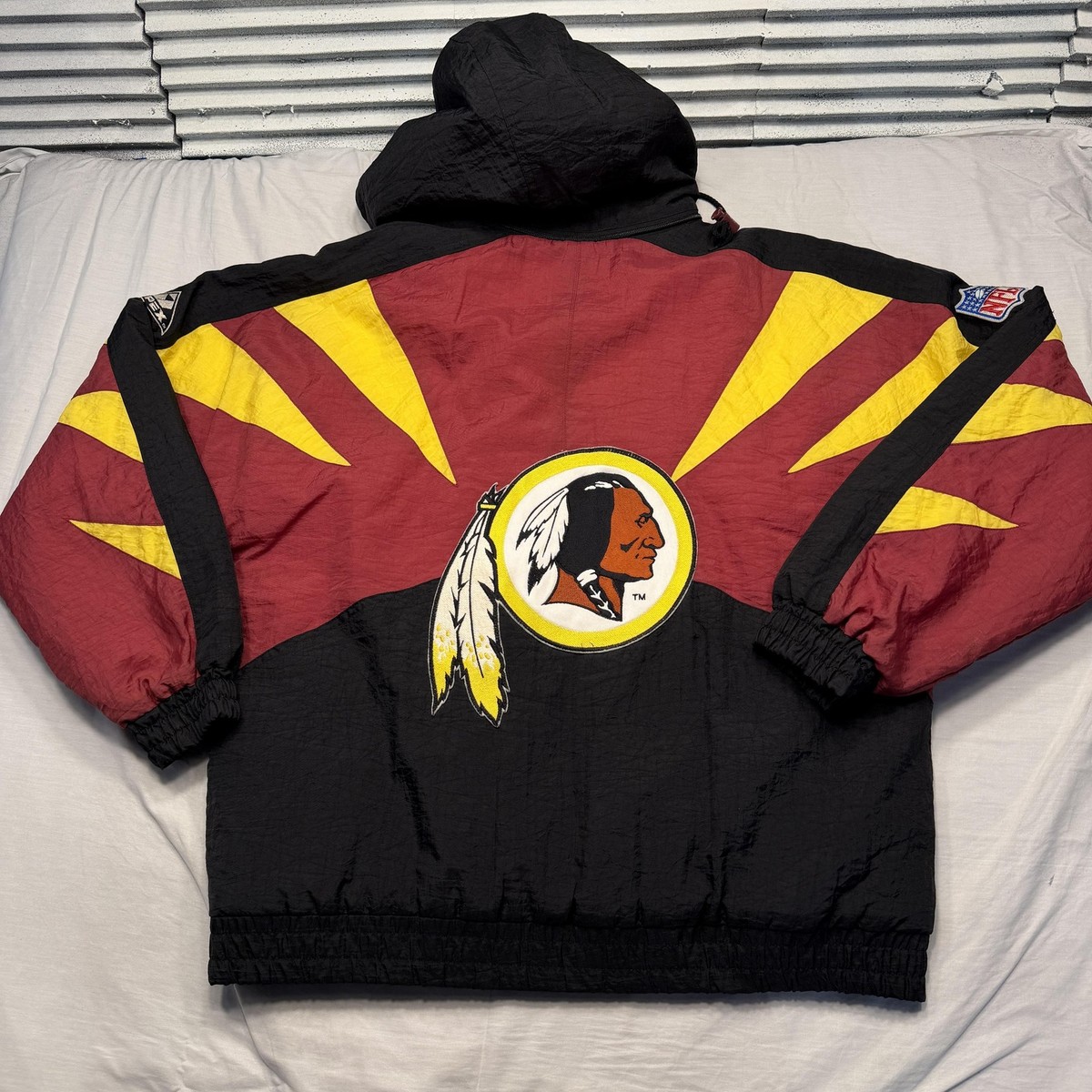 Vintage Washington Redskins Jacket Mens Medium APEX One NFL Puffer