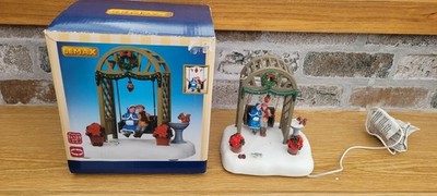 Lemax RARE 2015 The Garden Swing Animated Christmas Village