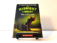 The Midnight Library The Cat Lady Damien Graves 1st Scholastic Printing 2007