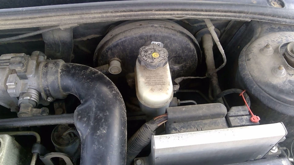 Saturn Sl1 2000-2002 sedán potenciador de freno con juego de pares de cilindros maestros OEM Foto 4 de 4