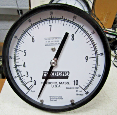  NEW FOXBORO 3-15 PSI RECEIVER GAUGE 0-10 SQUARE ROOT 0-100 LINEAR 1/4''