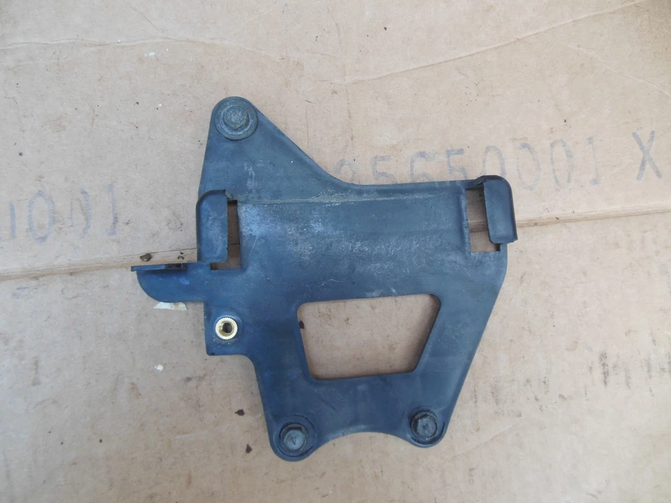 1987 KAWASAKI ZL1000 ELIMINATOR JUNCTION FUSE BOX BRACKET MOUNT - Image 2 of 3