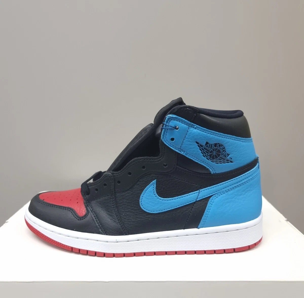 NIKE AIR JORDAN 1 HIGH OG
