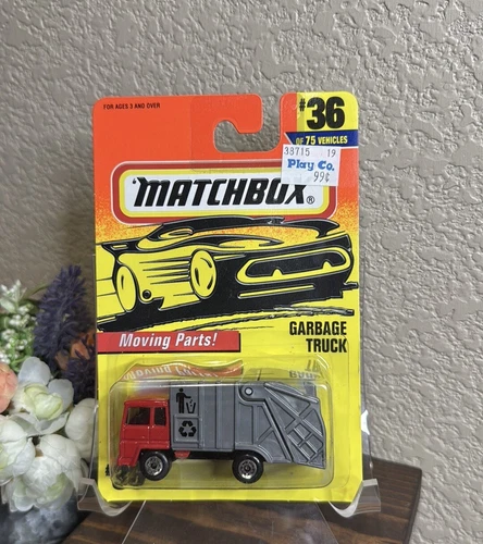 Matchbox Vintage Red Garbage Truck #36 / 75 Moving Parts Limited Edition 1996