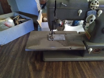 pfaff sewing machine used 1960's, includes thread and all the cords.