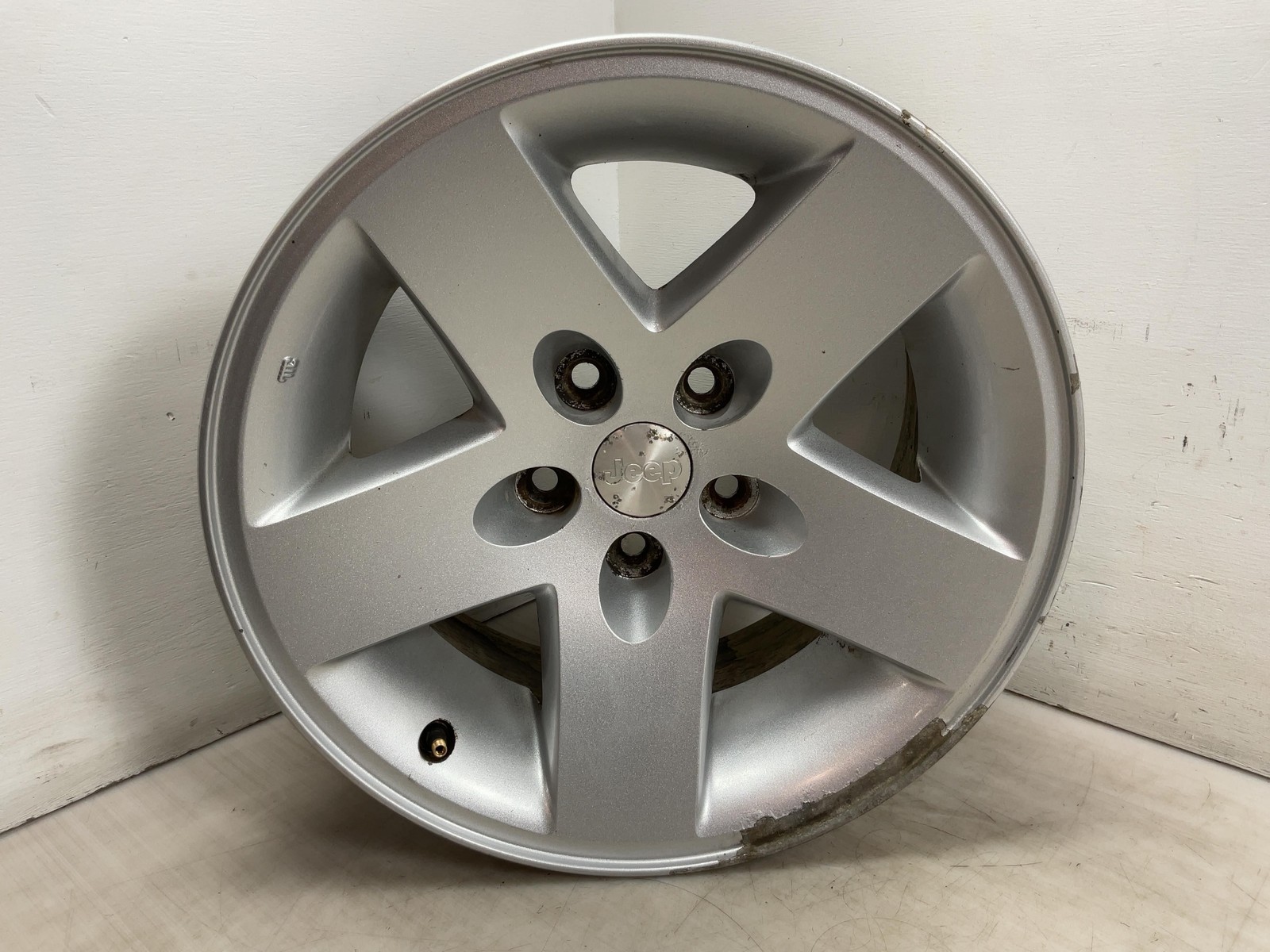 Jeep TJ Wrangler Rubicon B-Grade Moab Aluminum Wheel Rim 16x8 2003-06 054516